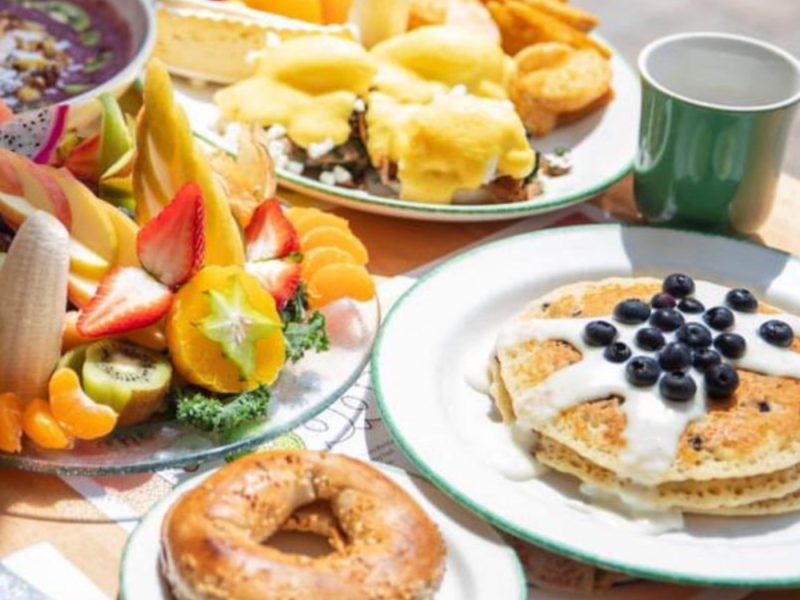 Coras